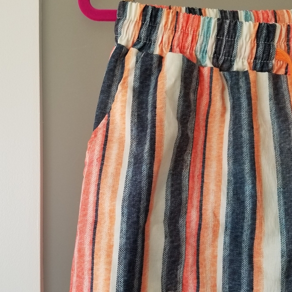 Women's Striped Shorts - Picture 2 of 3